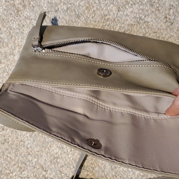 💕Crossbody purse - Picture 4 of 10